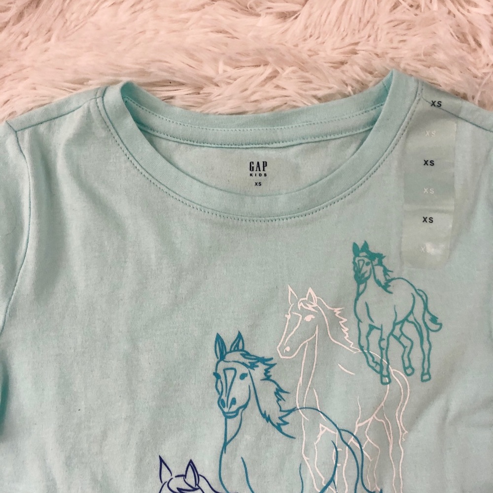 🆕New with tag Gap kids Horses GRAPHIC TEE in aqua - Picture 3 of 5
